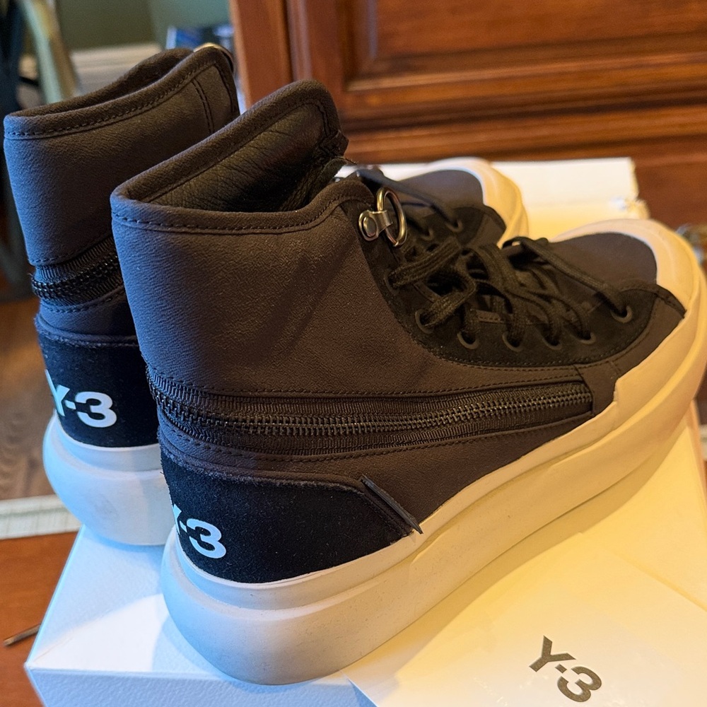 Y-3 Ajatu Court -Black and Cream High-Top Sneakers Men’s worn only once- size 9